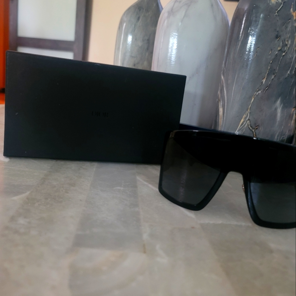 Women sunglasses
